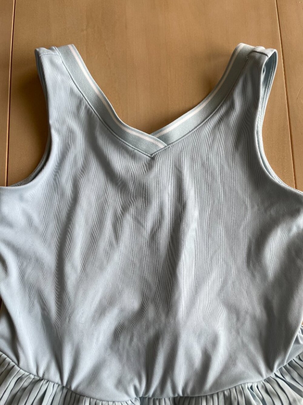 Entire Closet $5! Old Navy Girls PowerSoft Micro-Pleated Athletic Dress - Picture 3 of 11